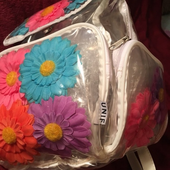 OFFER!✨UNIF Gidget Daisy Backpack - Picture 7 of 8